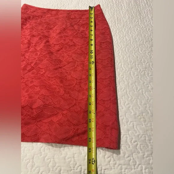 Banana Republic pencil skirt - Picture 2 of 6